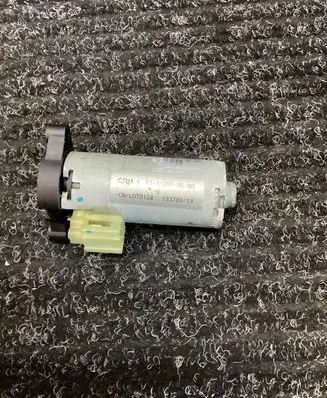 BMW 3 F30 F35 F31 Seat adjustment motor P11712201 0390204192