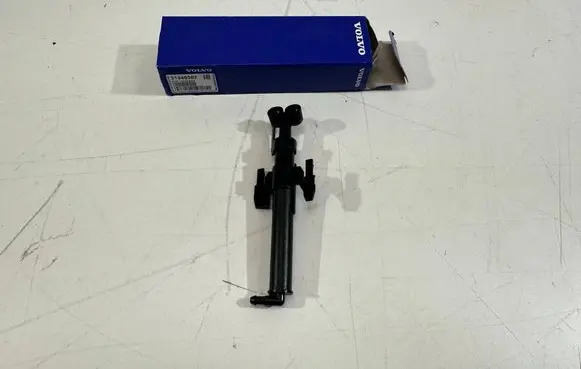 Volvo XC90 Headlight washer spray nozzle 31349382