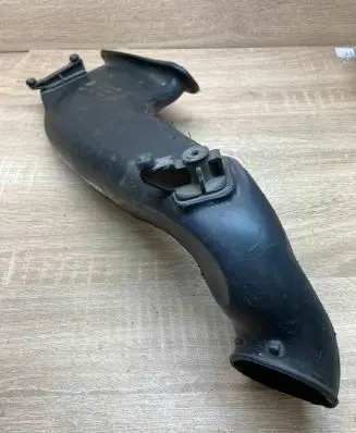 Opel Astra H Air intake duct part 55351756 551020308