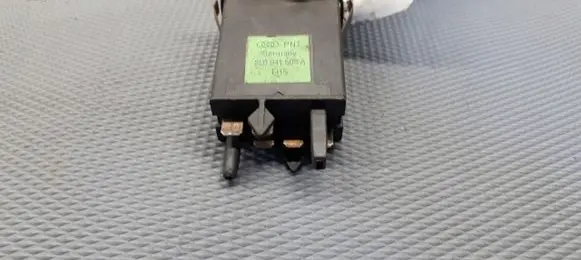 Audi A3 S3 8L Quarter vent window switch 8L0941503A