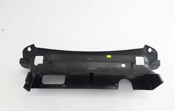 Volvo C30 Intercooler air guide/duct channel 31214667