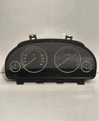 BMW 5 F10 F11 Speedometer (instrument cluster) 9249345 25811511 3000083741