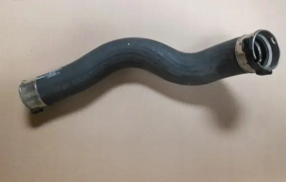 Mercedes-Benz A W176 Intercooler hose/pipe A2465281282
