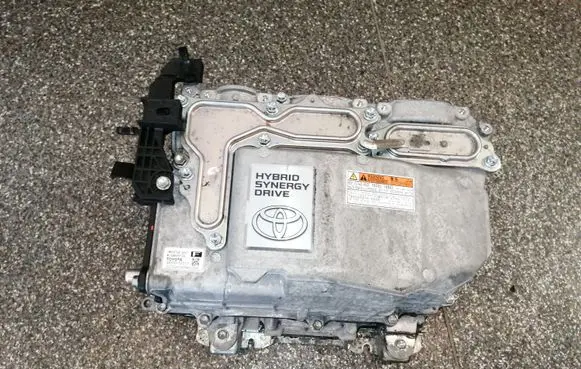 Toyota Yaris Voltage converter inverter G920052010 G920152011