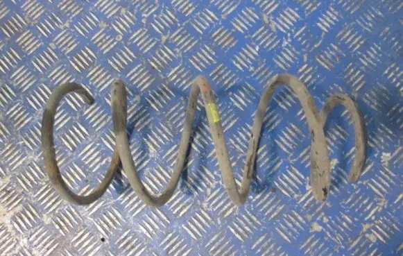 Alfa Romeo 147 Rear coil spring