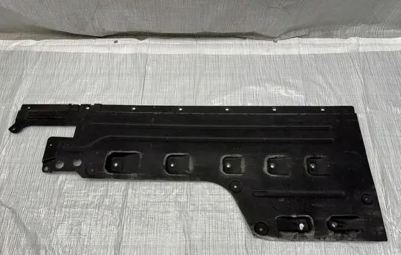 Maserati GranTurismo Side bottom protection 670158813