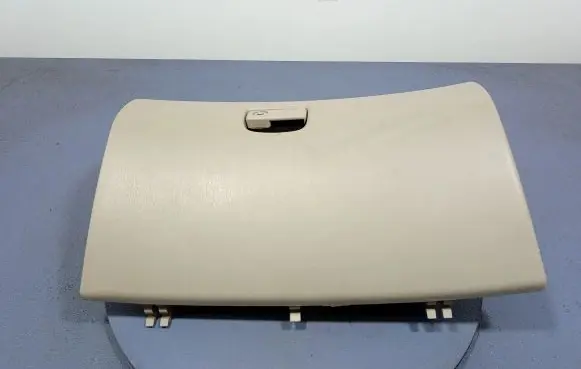 Toyota Sienna XL20 II Glove box 55552-AE010