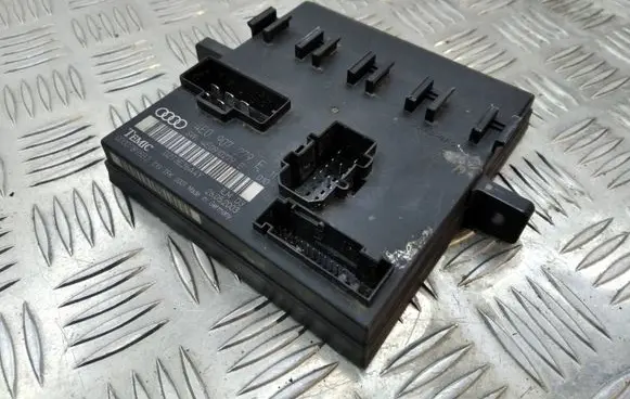 Audi A8 S8 D3 4E Comfort/convenience module 4E0907279