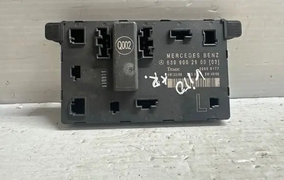 Mercedes-Benz Vito Viano W639 Door control unit/module 6399002900 00006177
