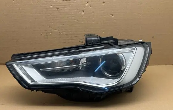 Audi A3 S3 8V Headlight/headlamp 8V0941005 01074021AF 1EL01074021
