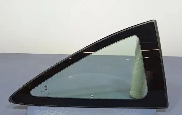 Honda Civic Rear side window