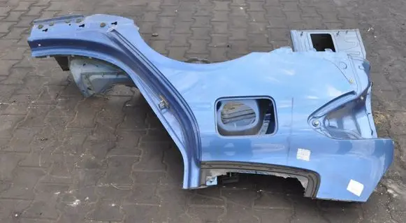 BMW 2 F46 Front quarter panel