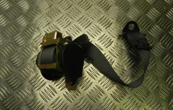 Renault Laguna II Front seatbelt 6141075 M2202