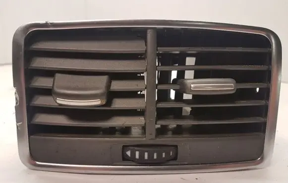 Audi A6 S6 C6 4F Rear air vent grill 4F0819203B