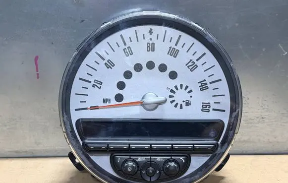 Mini Cooper Countryman R60 Speedometer (instrument cluster) 67379411