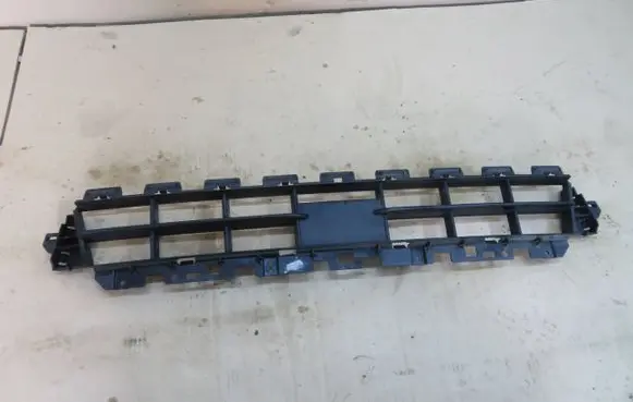 Audi Q2 - Front bumper lower grill 81A807647D
