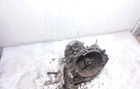 Opel Corsa D Manual 5 speed gearbox R90400206