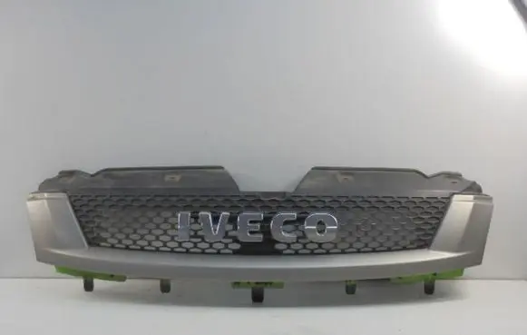 Iveco Daily 35.8 - 9 Front grill 5801255792