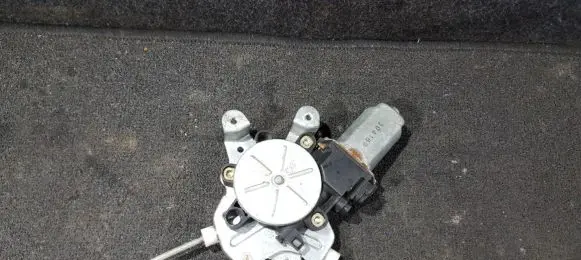 Mitsubishi Lancer Rear door window regulator motor 304169