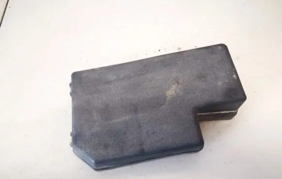 Toyota RAV 4 (XA30) Fuse box cover 8266242180 82662-42180