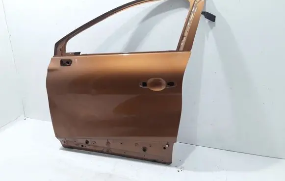 Renault Captur II Front door 801012447R