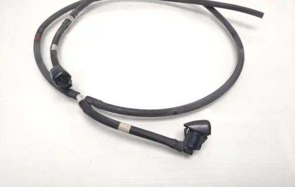 Toyota Prius (XW20) Windshield washer spray nozzle 