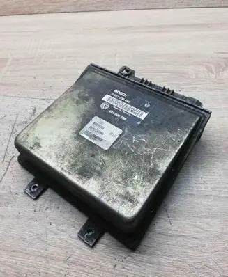 Volkswagen PASSAT B3 Engine control unit/module ECU 021906258 0261200469