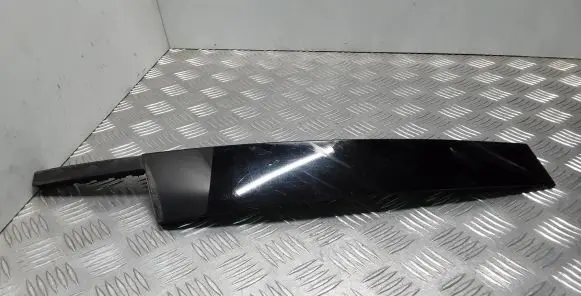 Volvo XC40 (B) Pillar trim (exterior) 31448391