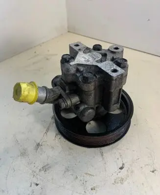 Opel Insignia A Power steering pump 13309336