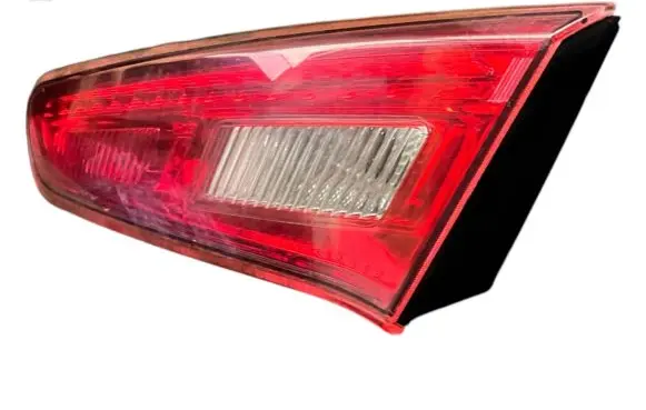 Alfa Romeo Giulietta Tailgate rear/tail lights 50513400 02041599900010