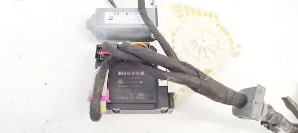 Seat Leon (1P) Front door window regulator motor 1T0959701G