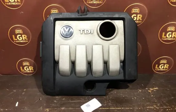 Volkswagen Golf V Engine cover (trim) 03G103925