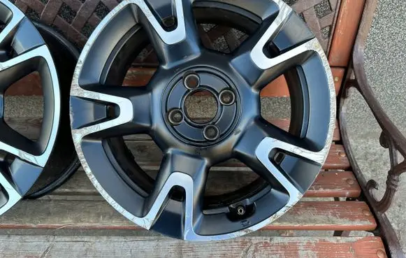 Fiat 500 R16 alloy rim 