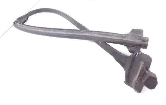 Volkswagen Caddy Rubber seal loading door 