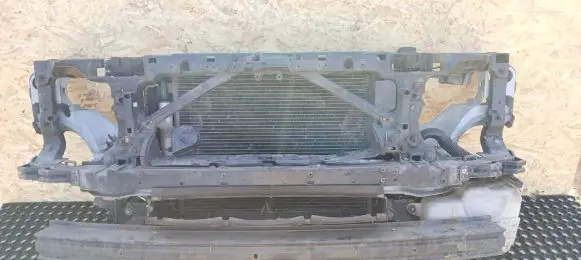 Land Rover Discovery 3 - LR3 Radiator support slam panel