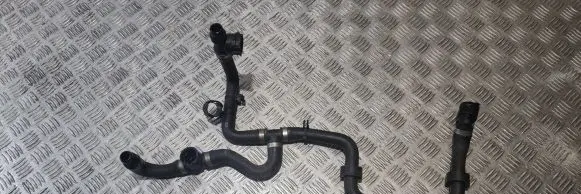 Mercedes-Benz C W205 Engine coolant pipe/hose A0009976203