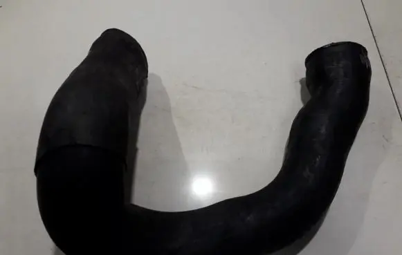 Audi A6 S6 C5 4B Intercooler hose/pipe 4b0145746b