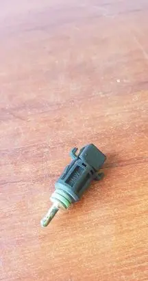 BMW 5 E60 E61 Coolant temperature sensor 1433077