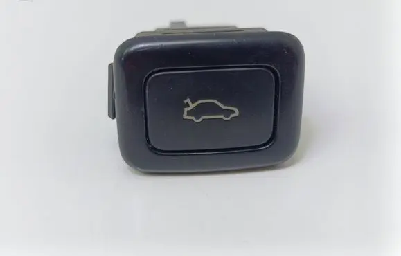 Saab 9-3 Ver2 Tailgate/boot open switch button 12805287