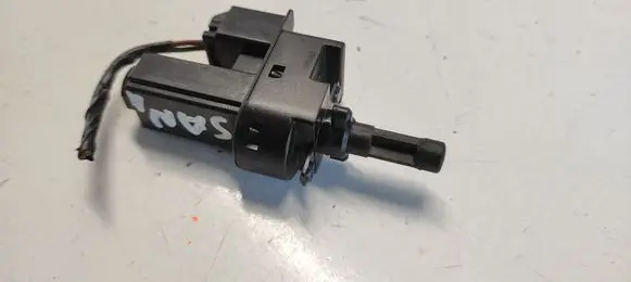 Clutch pedal sensor