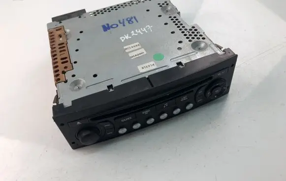 Citroen Jumpy Radio/CD/DVD/GPS head unit 96643697XT