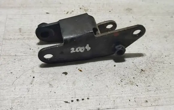 Peugeot 2008 II Engine mount bracket 9830533780 A005XS01