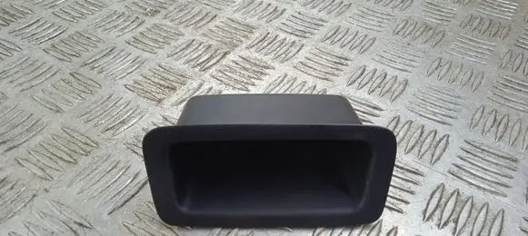 Maserati Levante Tailgate trim 670063585