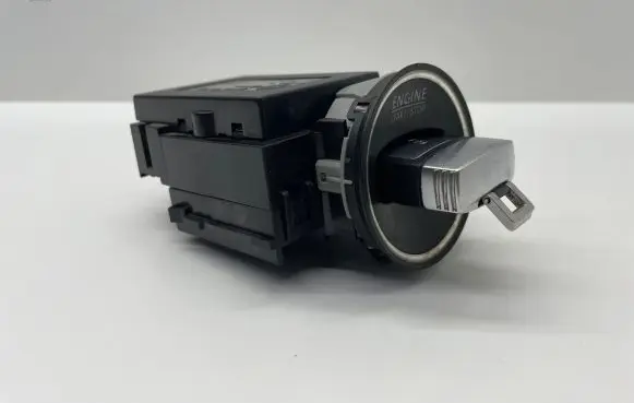 Volkswagen PASSAT B6 Ignition lock 3C090584