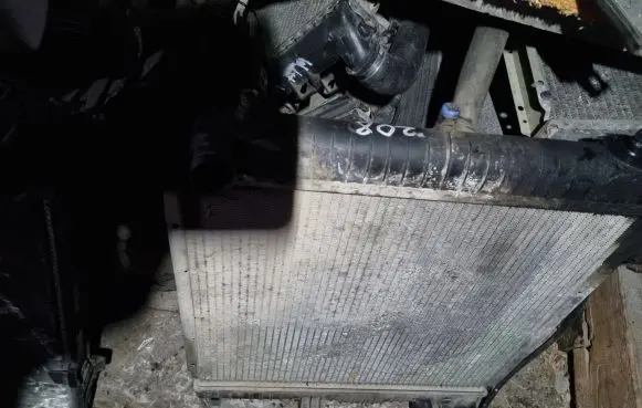 Mercedes-Benz 207 310 Coolant radiator