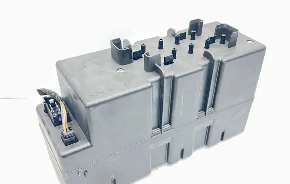 Mercedes-Benz S W220 Central locking vacuum pump 2208000648