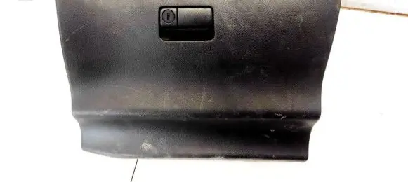 Nissan X-Trail T31 Glove box