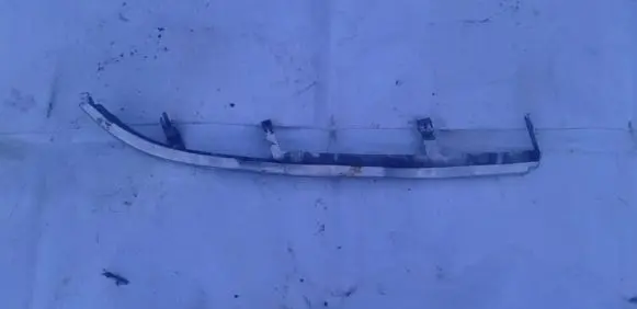 BMW 3 E46 Under headlight/headlamp trim 8208481
