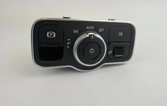 Mercedes-Benz CLA C118 X118 Light switch A2479052902