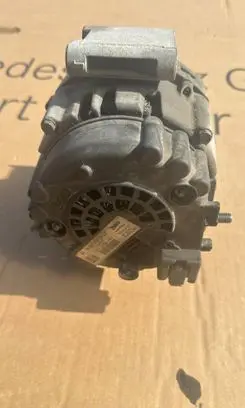 Mercedes-Benz C W205 Generator/alternator A0009062822